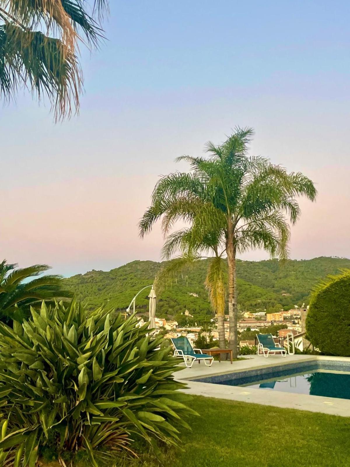 Palm Maresme - Suite With Bathroom And Terrasse With Ocean Views In A Private Villa Vilassar De Dalt Εξωτερικό φωτογραφία